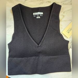 Forever 21 Black Ribbed V-Neck Women's Top 42 43